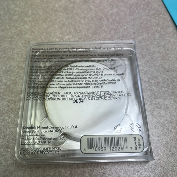 Jane Iredale Pure Matte Finish - Picture 2 of 3